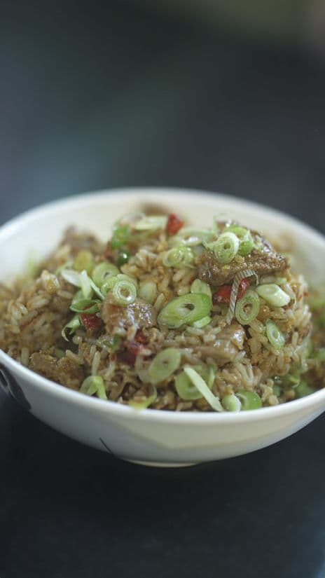 Nasi goreng met varkensblokjes