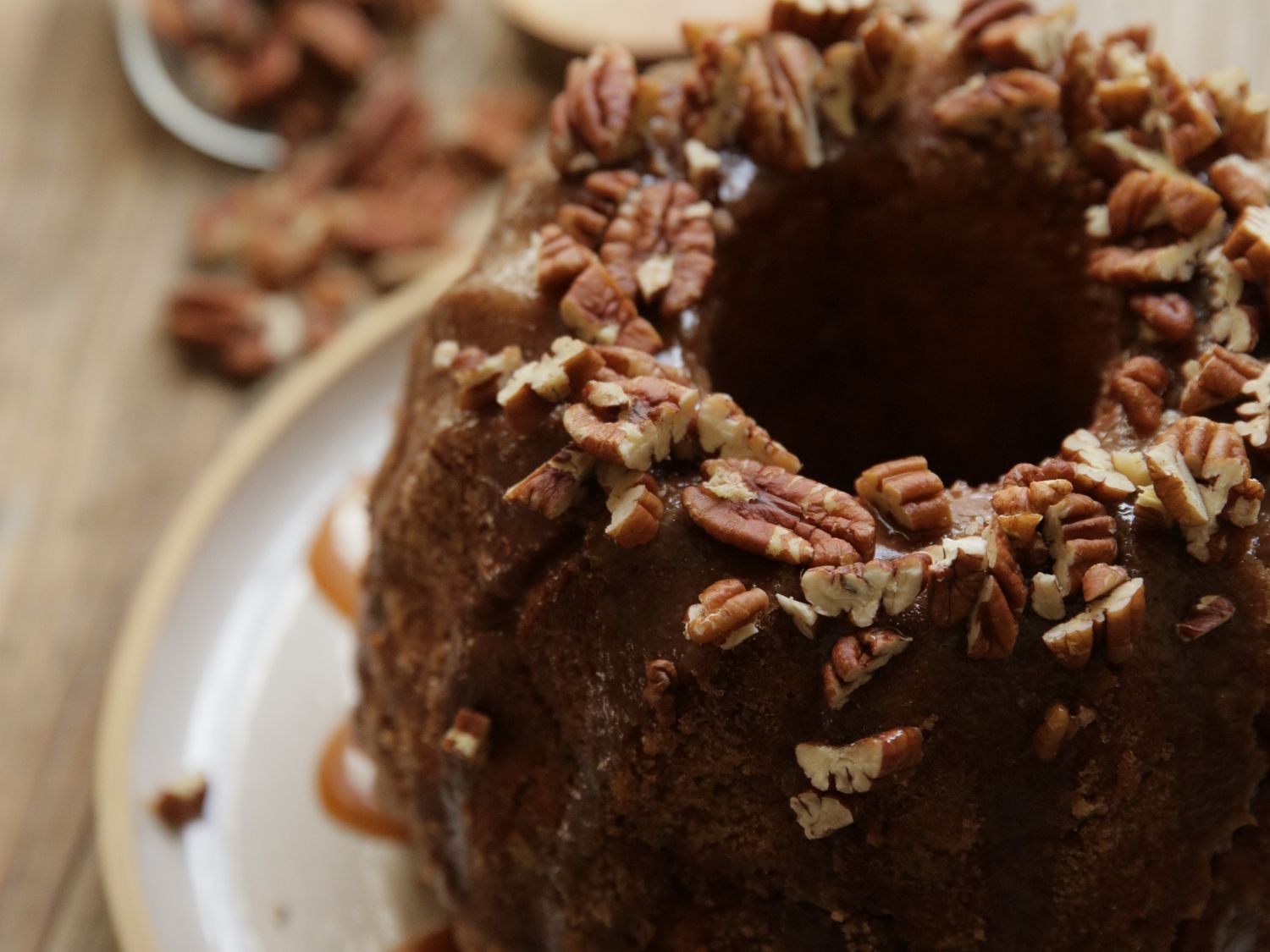 Apenbrood met kaneel, karamel en pecannoten