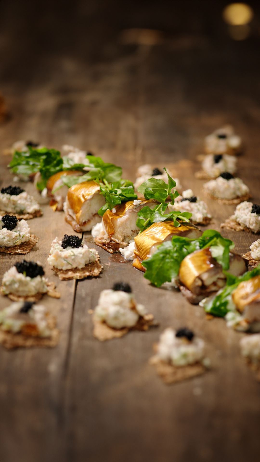 Gerookte makreel met mierikswortel en gerookte forelsalade