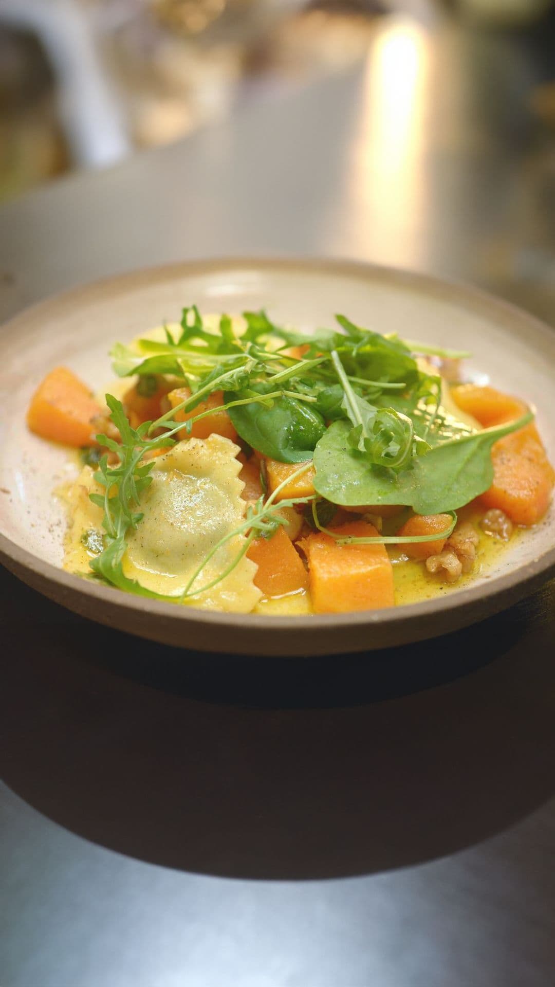 Ravioli met blauwe kaas, spinazie en pompoen