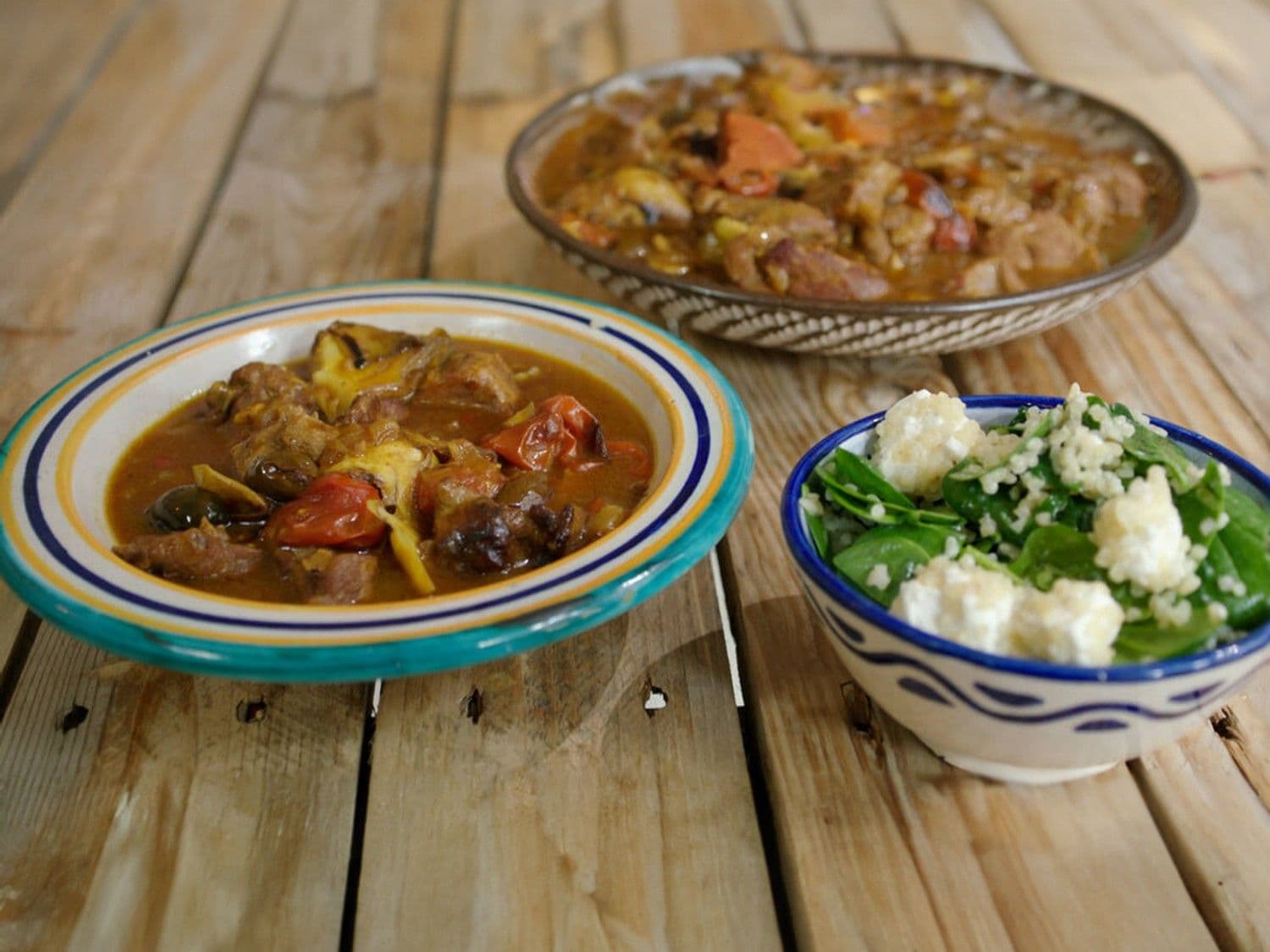 Stoofpot van lamsvlees met artisjokharten en bulgur met feta
