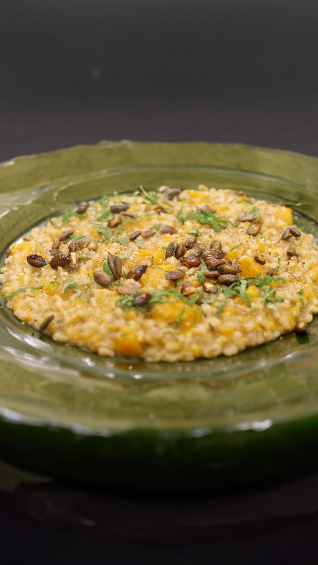Risotto van gerst, butternut-pompoen en salie