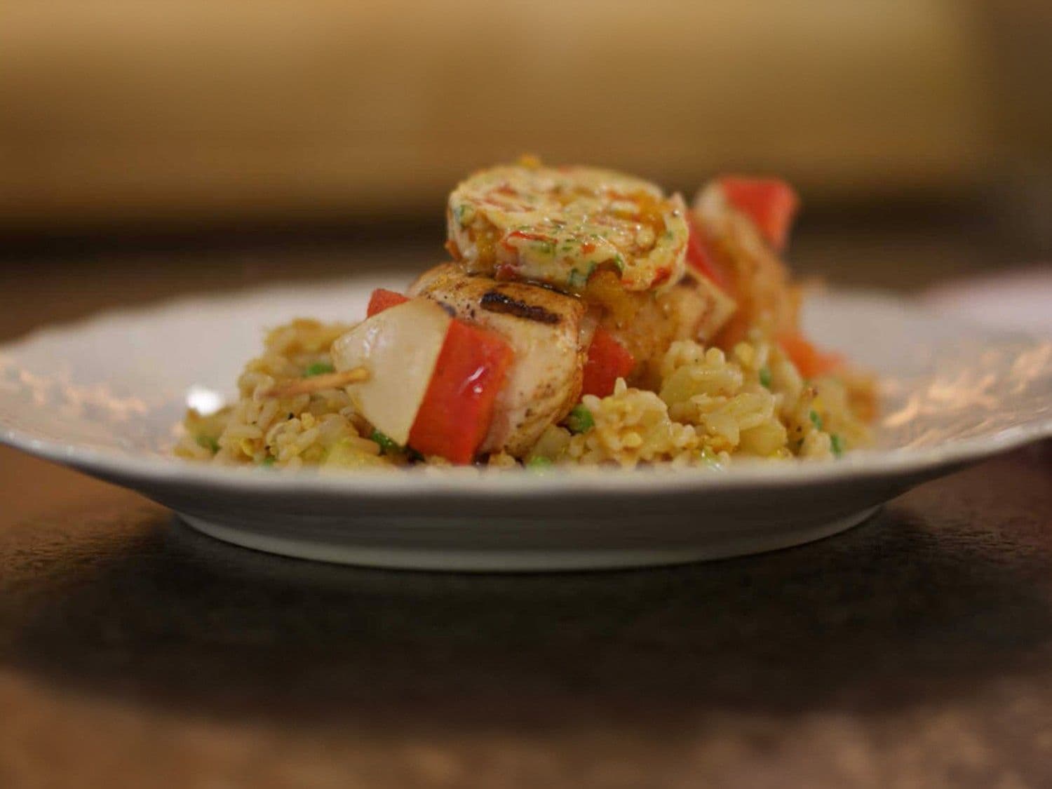 Kipbrochette met paprikaboter en rijst