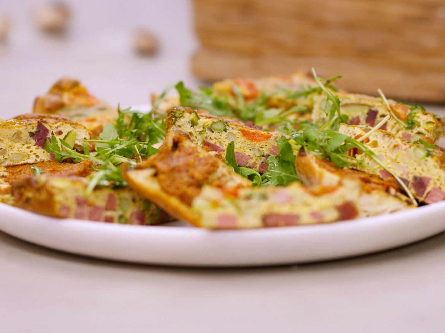 Ciabatta met tomatenpesto en omelet 