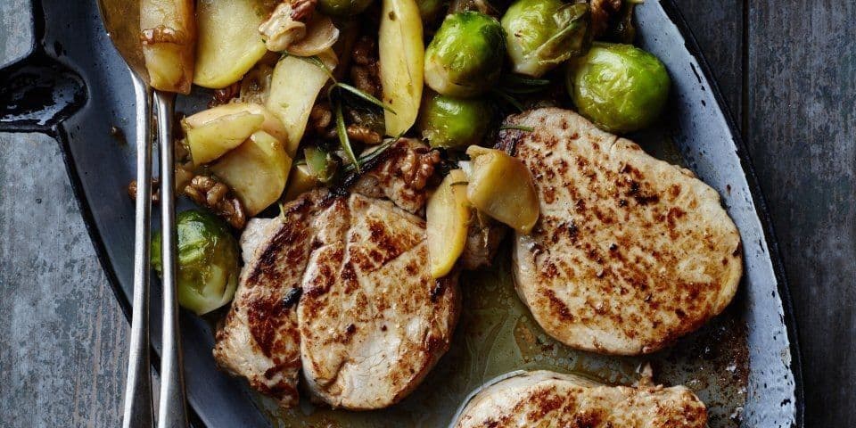 Kalfsfilet met spruiten-appelsalade