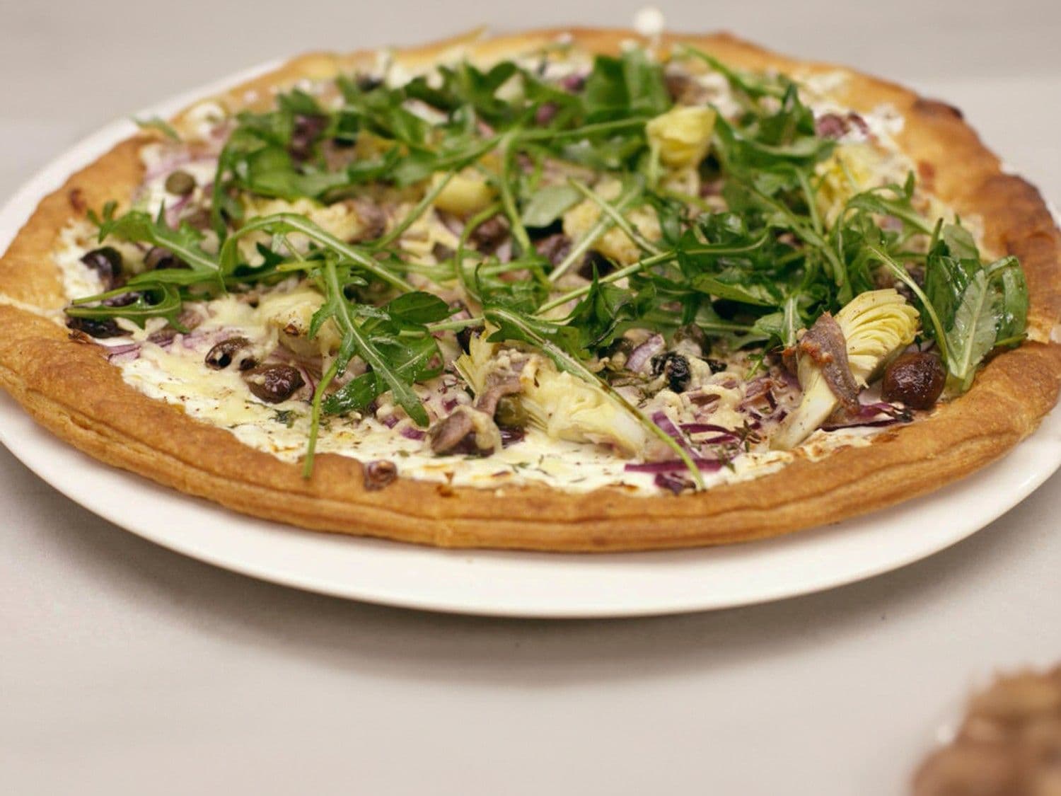 Bladerdeegpizza met vanalles