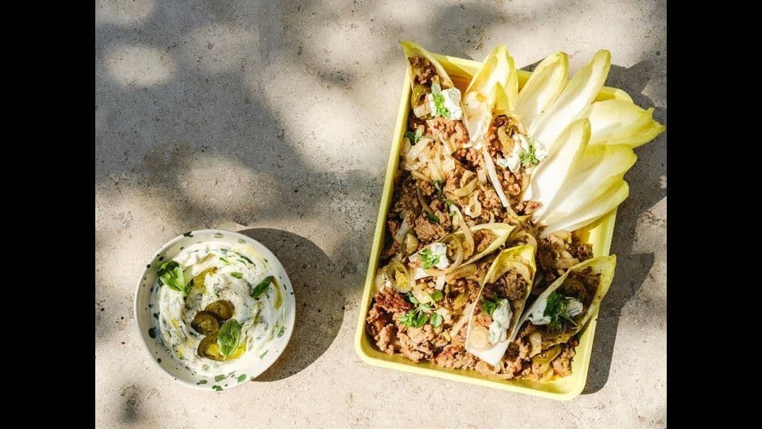 Witloof met gehakt en spicy mayonaise