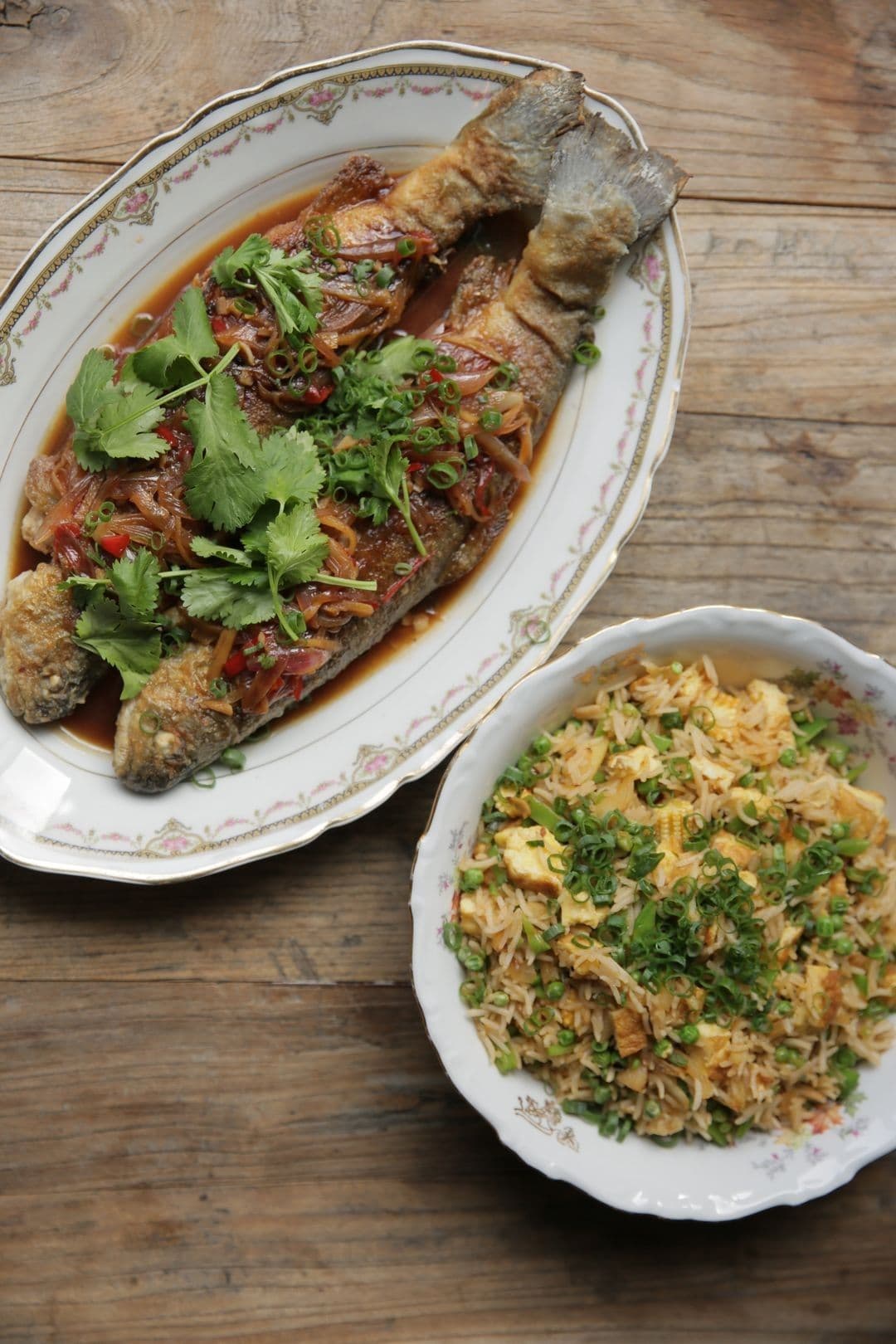 Thaise forel met gebakken rijst