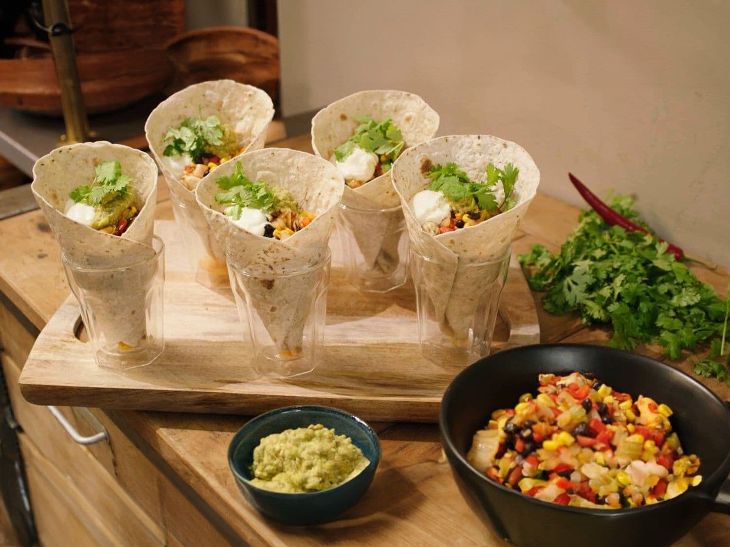 Een Mexicaanse salade met mosselen, uit het vuistje
