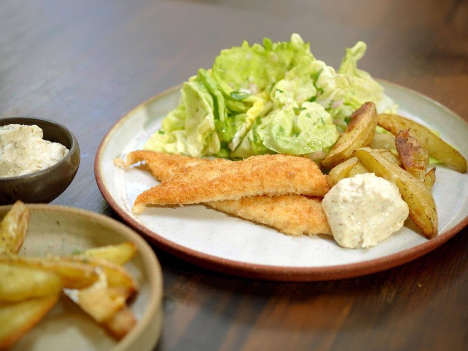 Tongschar met aardappelen en groene pepermayonaise 
