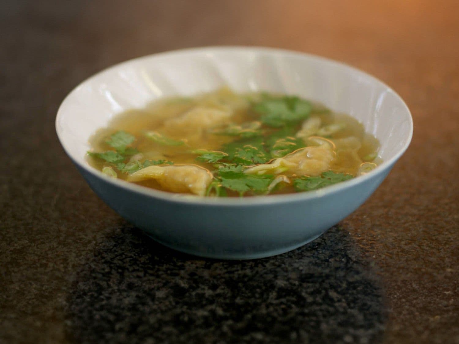 Heldere wontonsoep