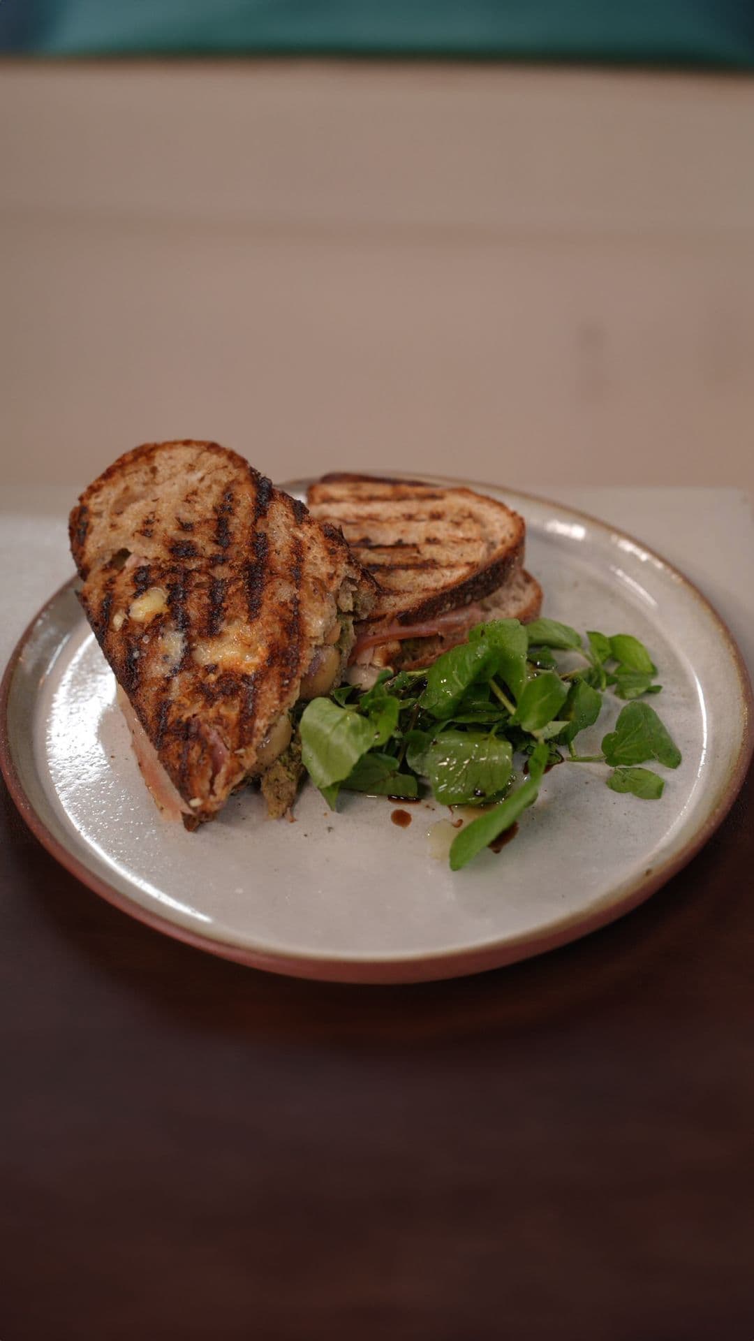Croque champignon met cheddar, pancetta en duxelles van champignons