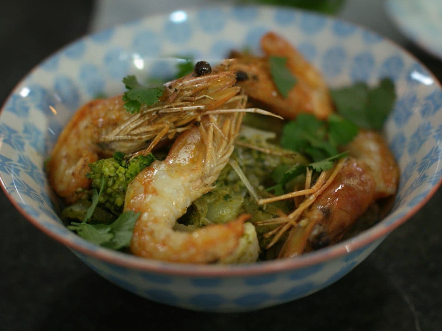 Gebakken gamba's met groentecurry