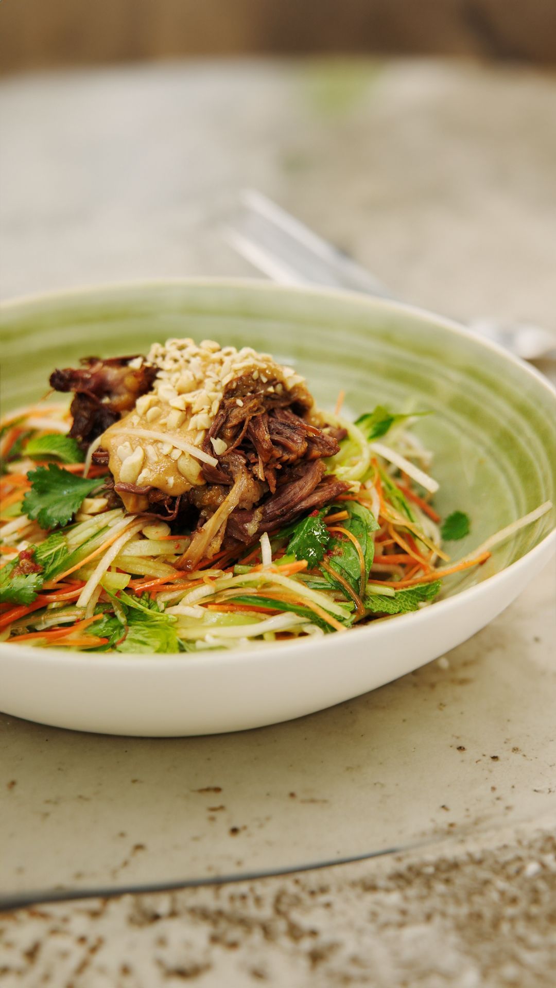 Thaise salade met runderribben