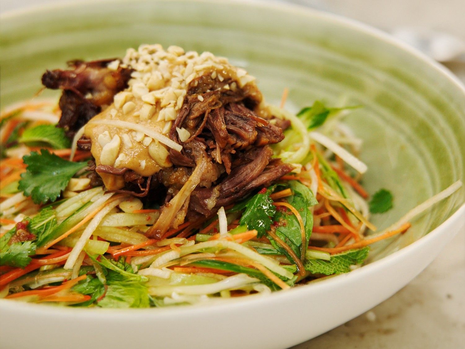 Thaise salade met runderribben