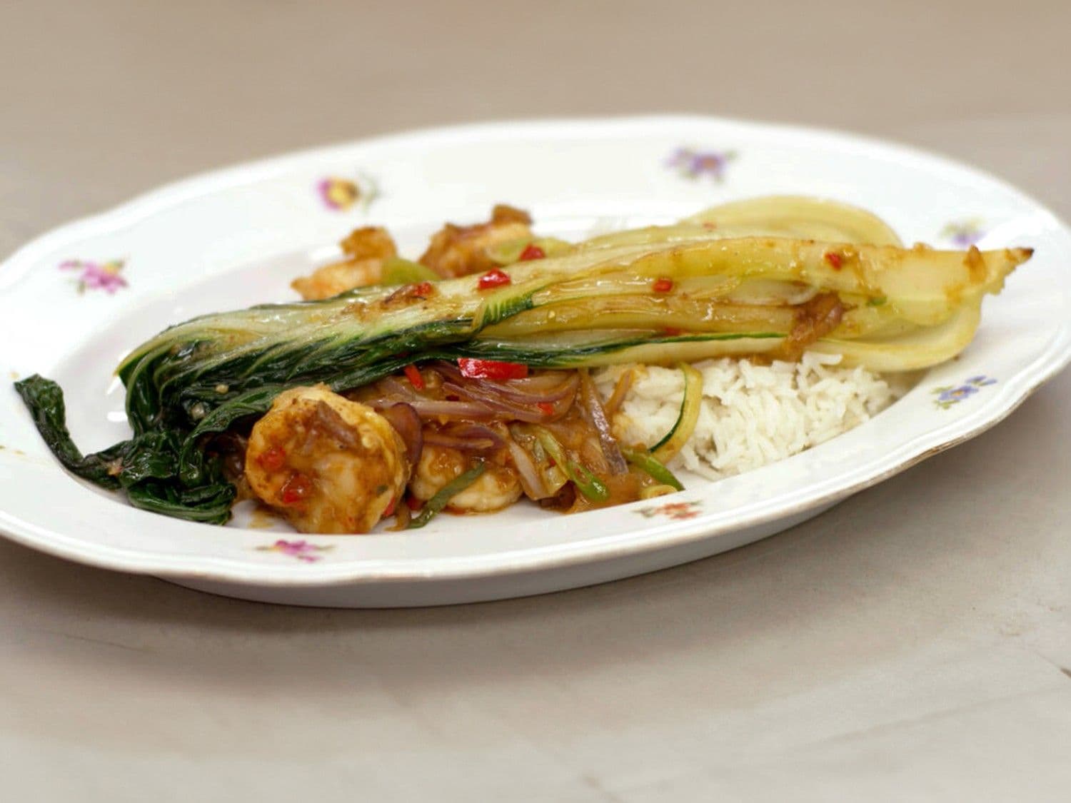 Scampi in de wok met limoenrijst