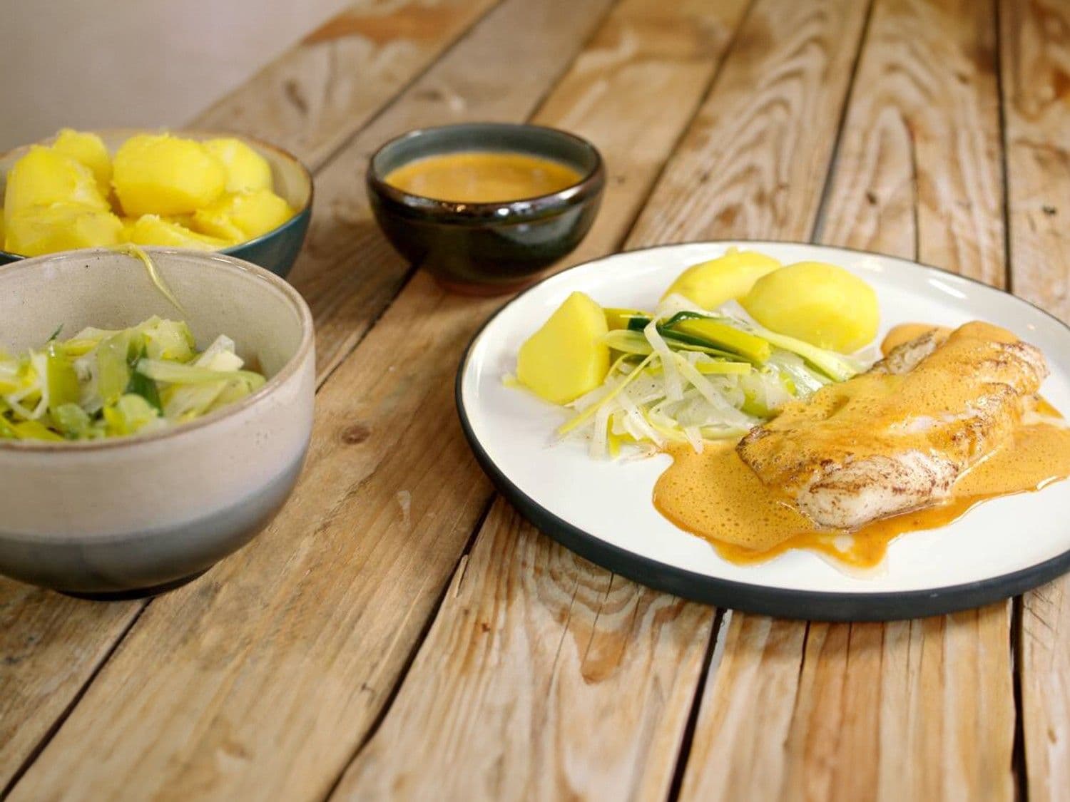 Schelvis met prei, aardappelen en bisque