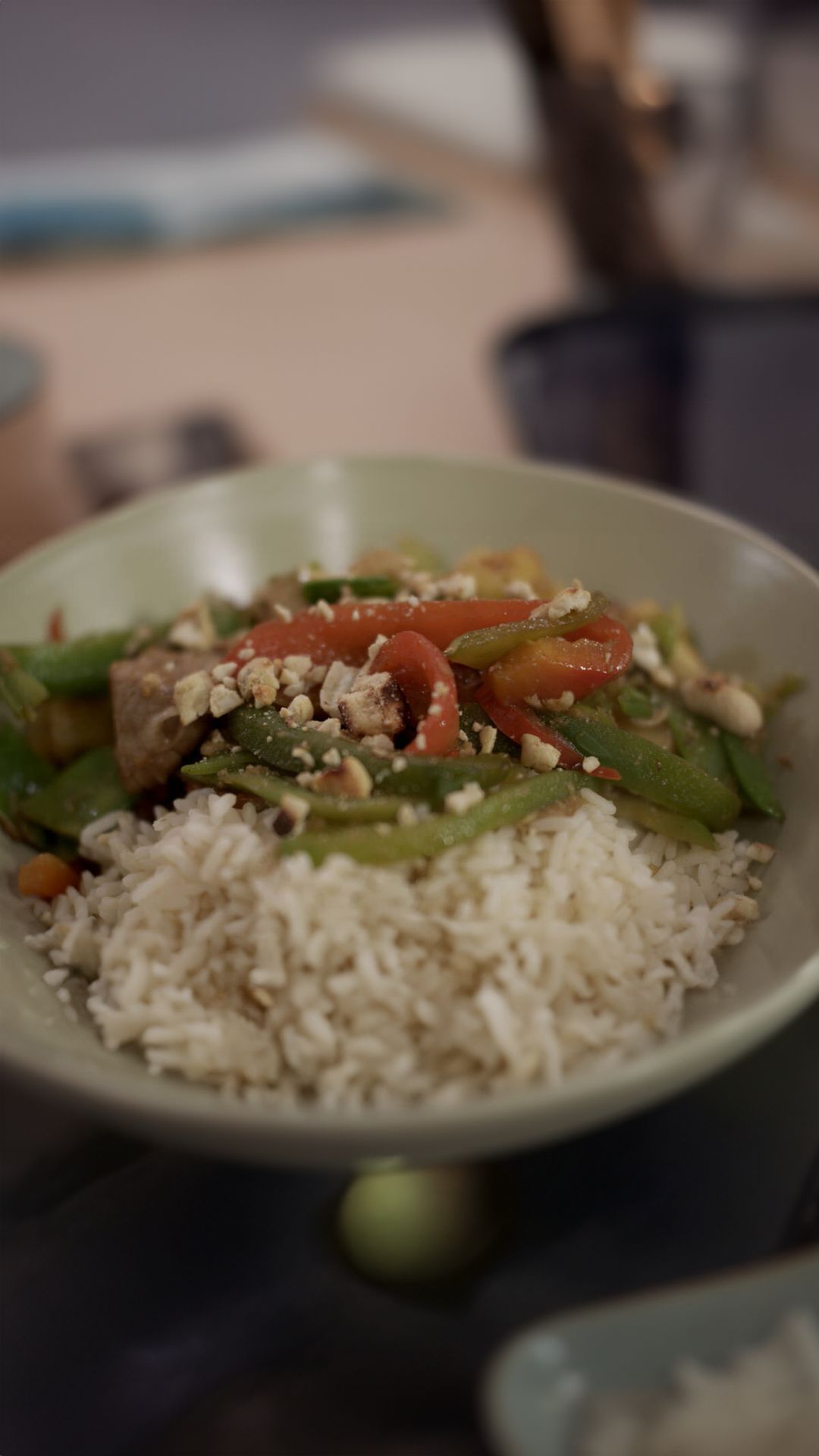 Wok met varkensblokjes ‘zoetzuur’