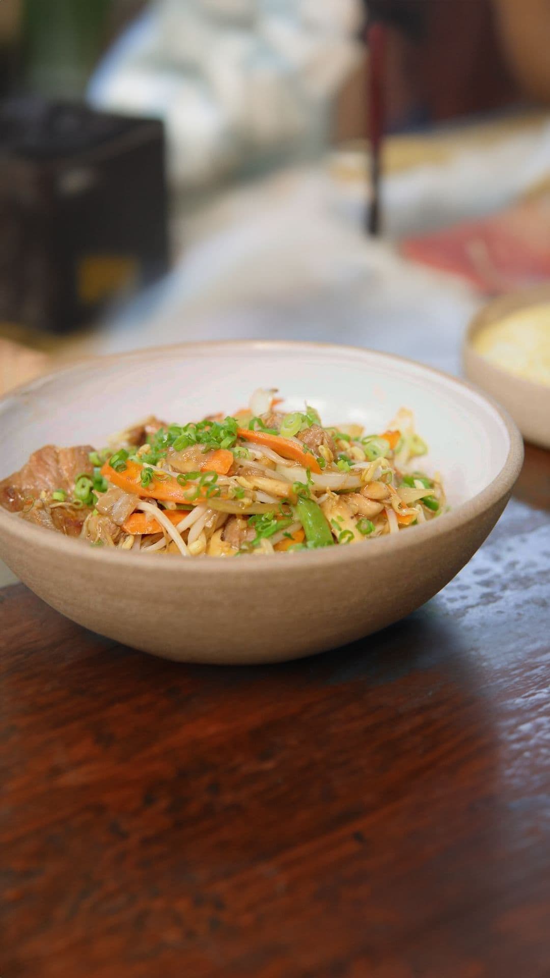 Chop choy met spiering en noedels