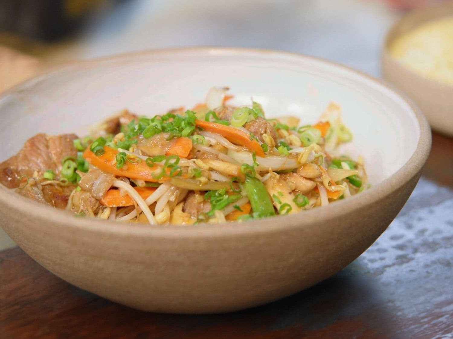 Chop choy met spiering en noedels