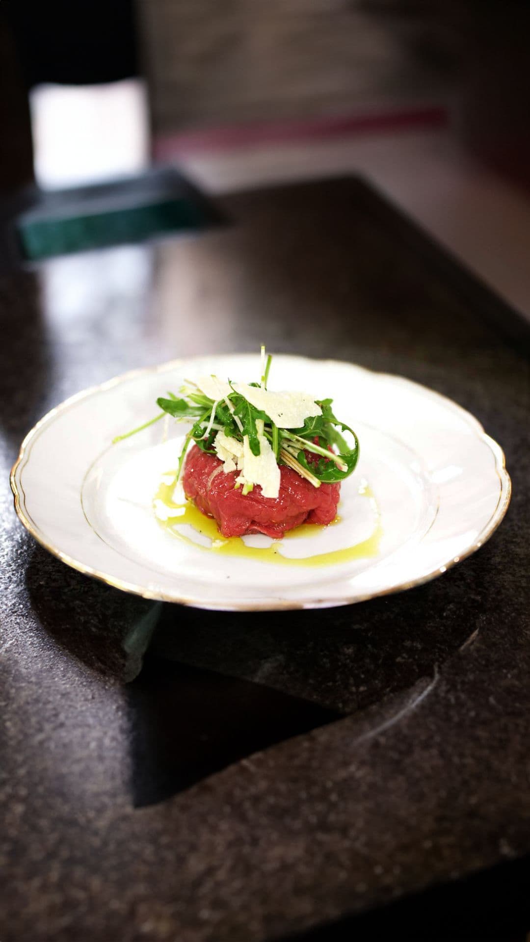 Tartaar van rivierkreeft met rundcarpaccio