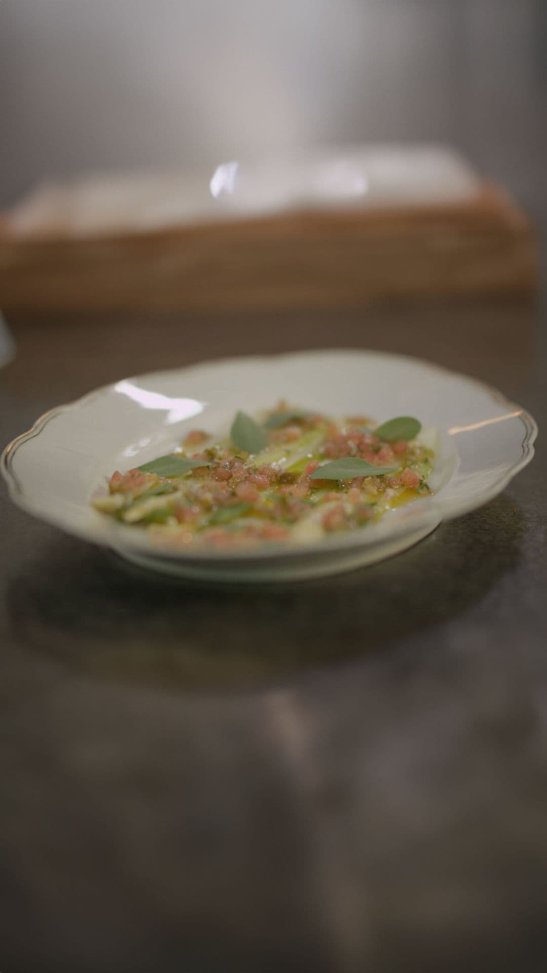 Aspergesalade met jalapeñosalsa