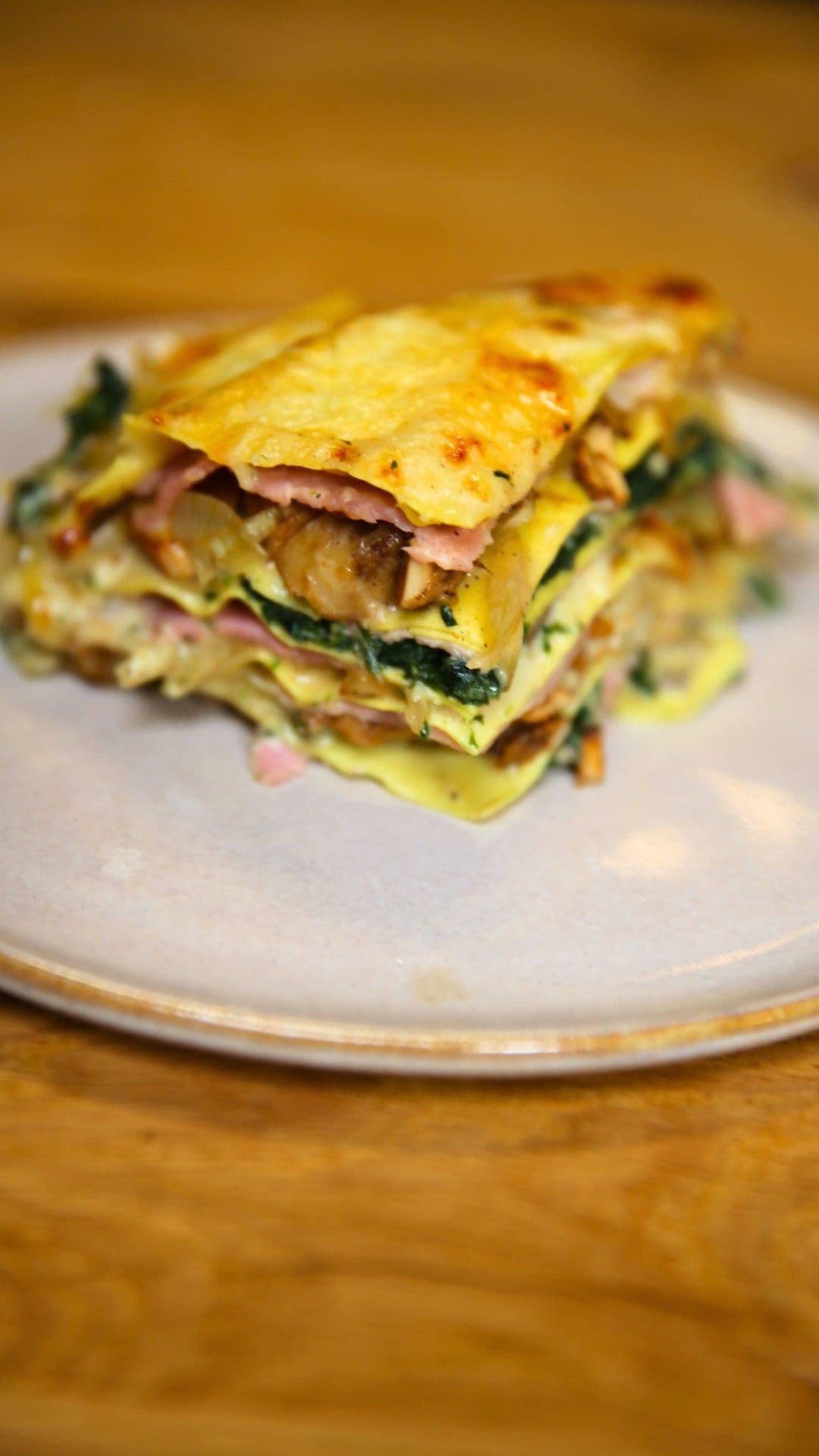 Lasagne met ham, champignons, boerenkool en drie kazen