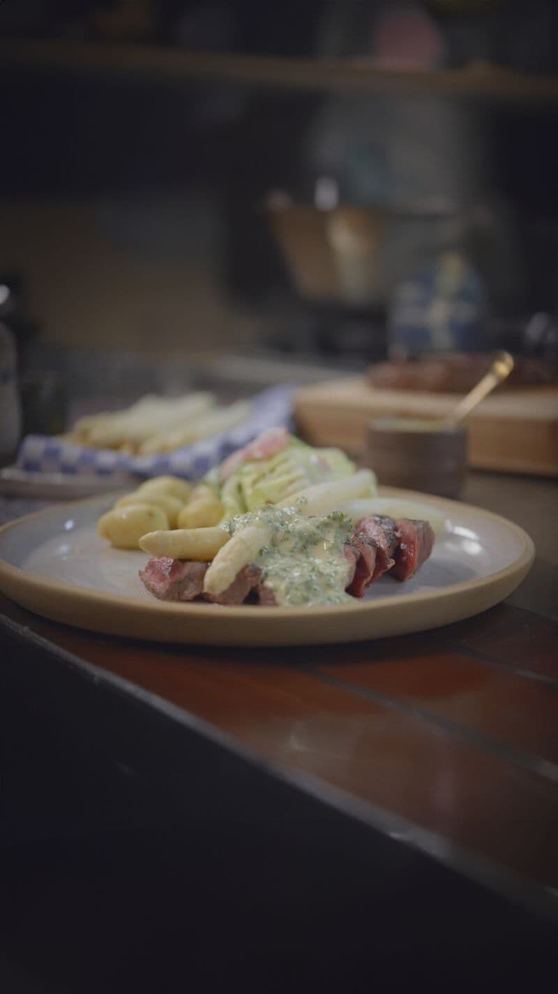 Tournedos bearnaise met krieltjes en asperges