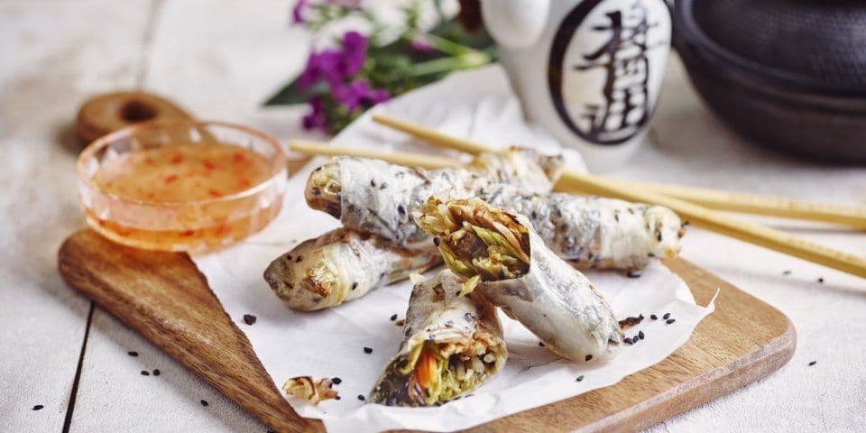 Gebakken springrolls met buikspek