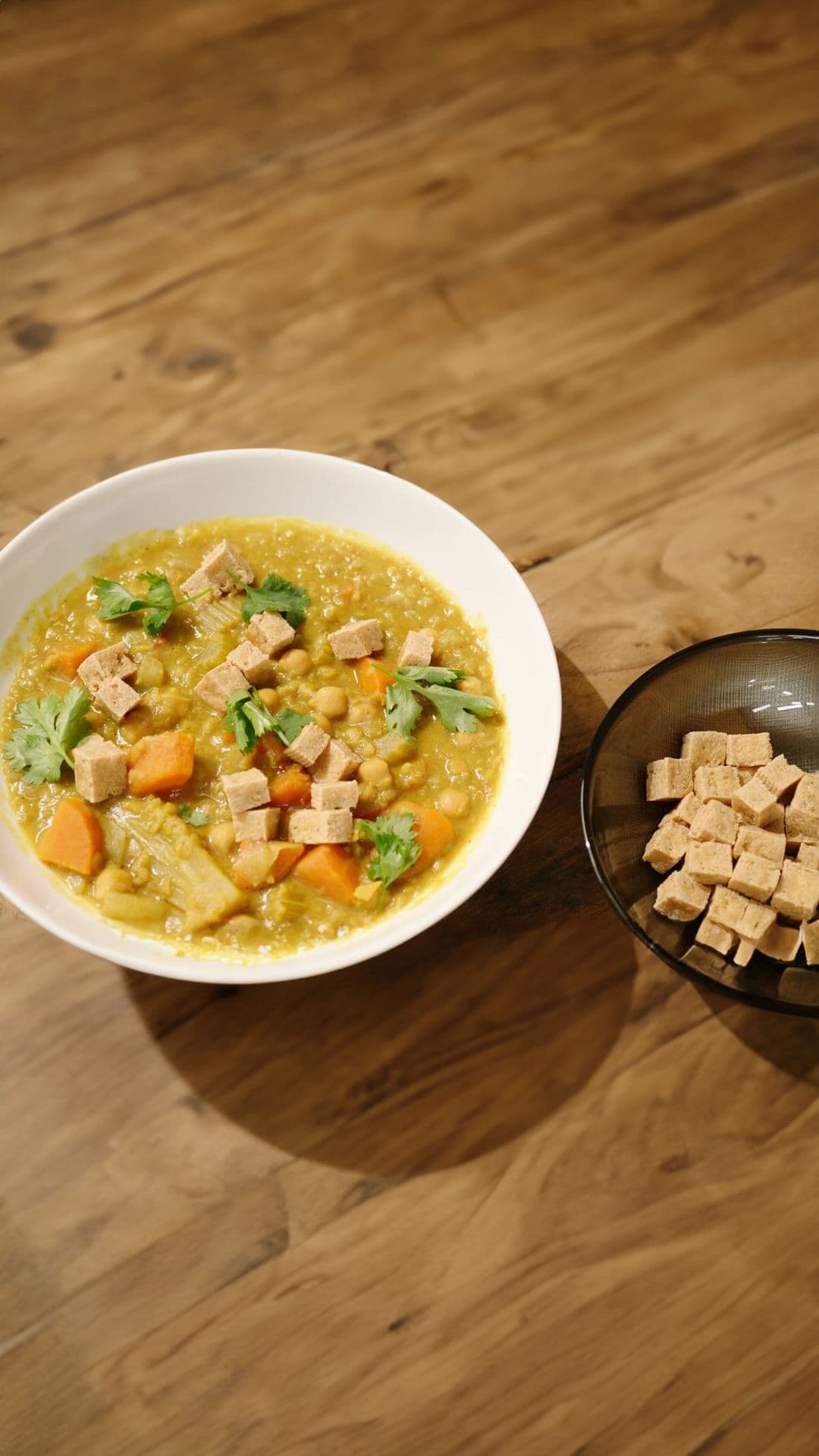Stoofpot met peulvruchten en tofu