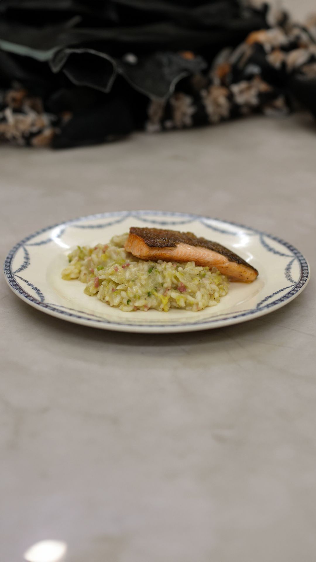 Regenboogforel en risotto met groene kool
