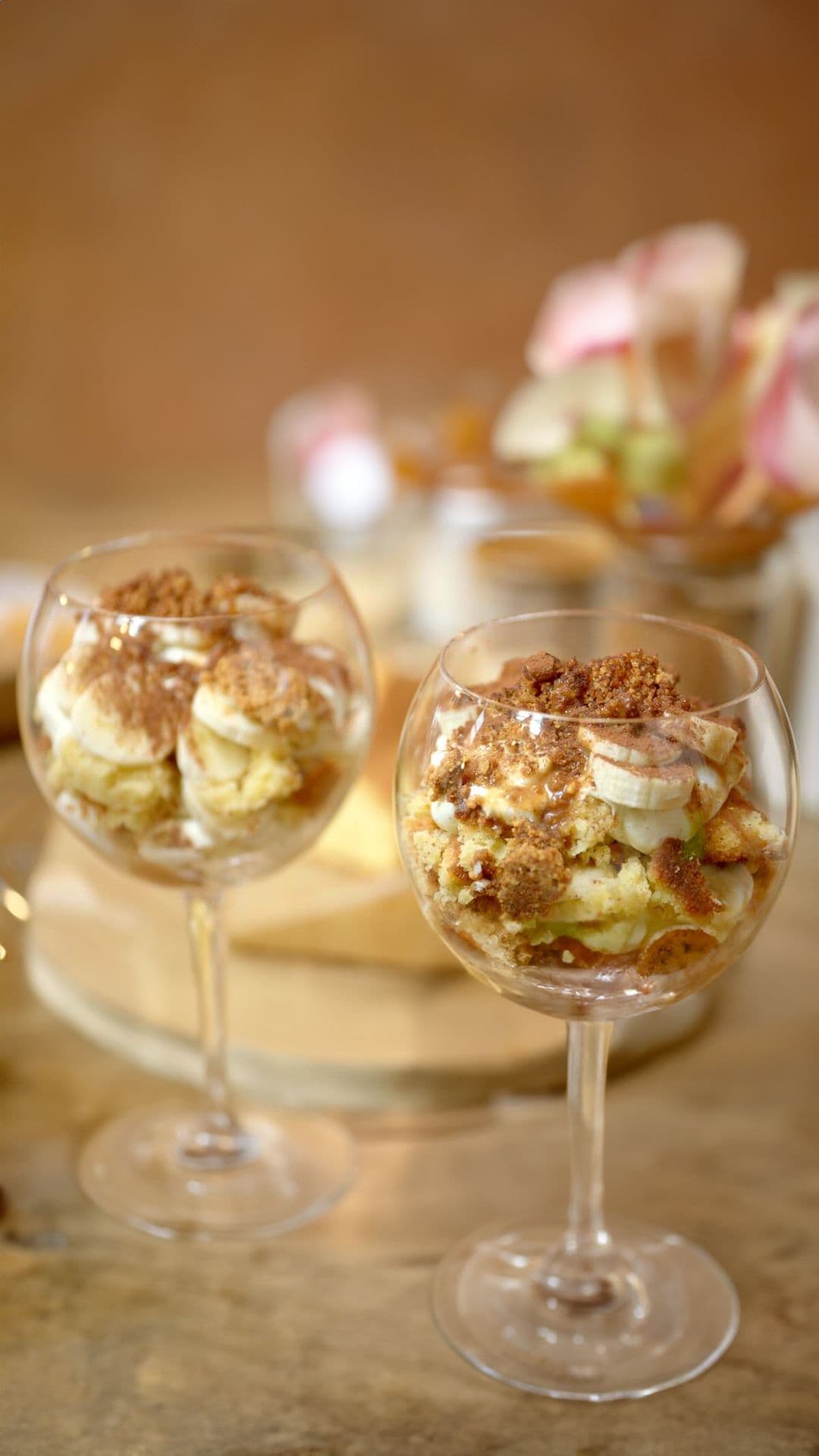Trifle met banaan, karamel en pinda