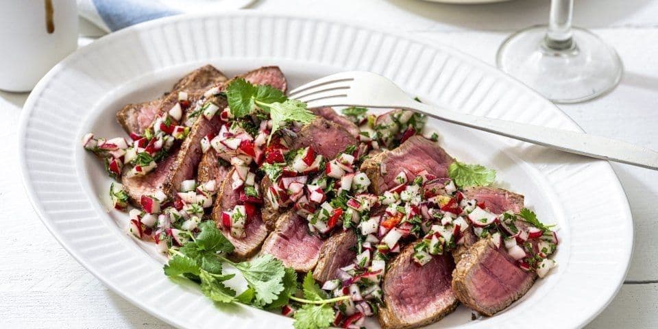 Tataki van rundvlees met radijzensalsa