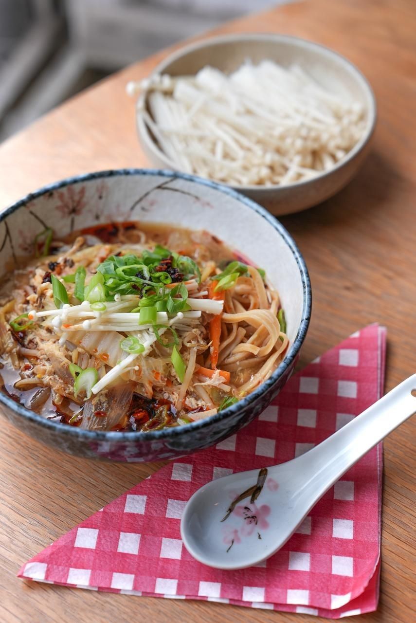 Chinese noedelsoep met ei