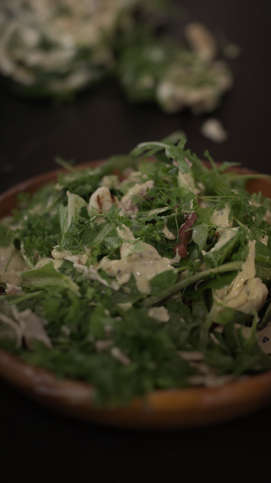 Salade van gegrilde bloemkool met kip