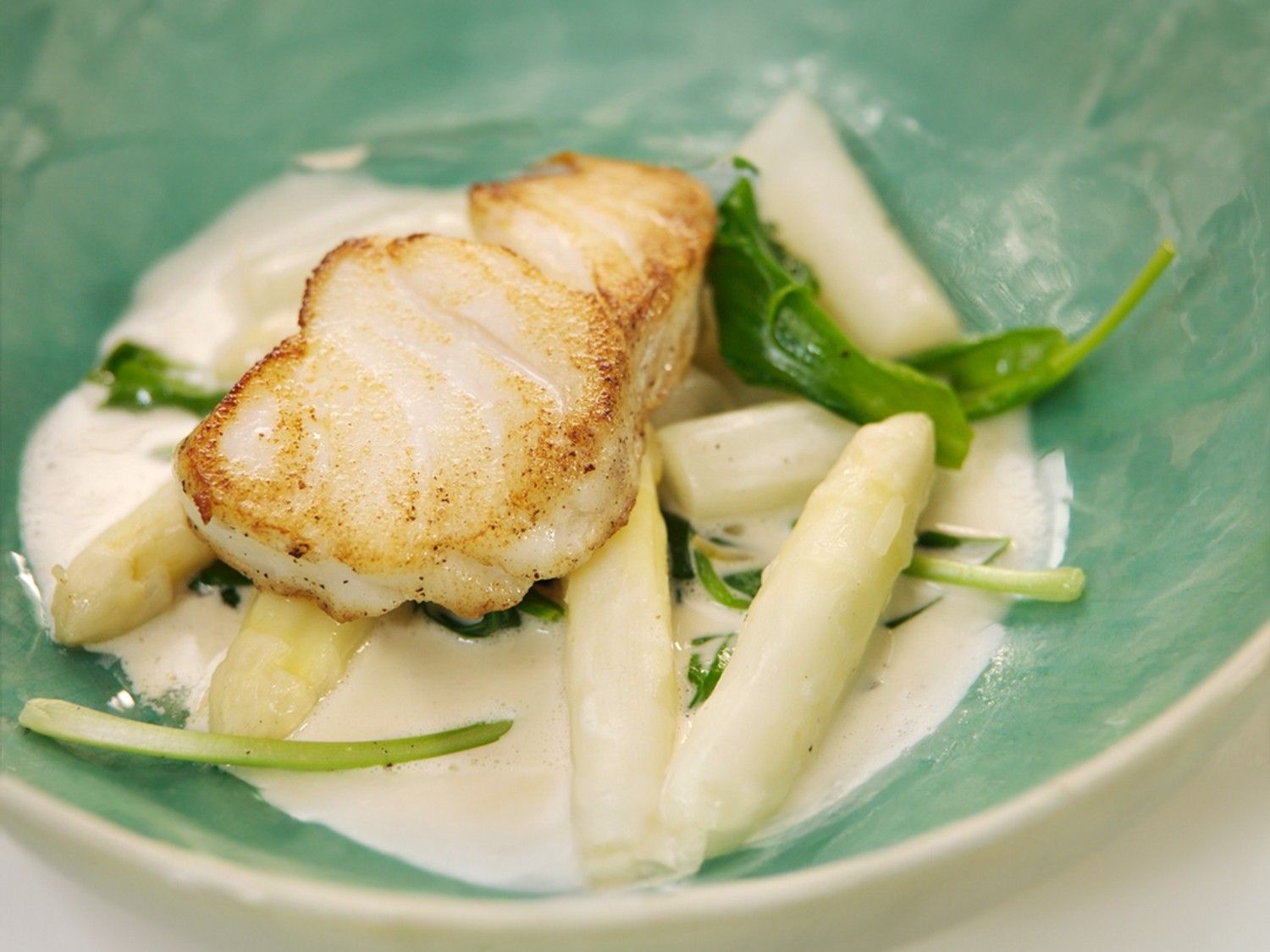 Gebakken kabeljauw met asperges