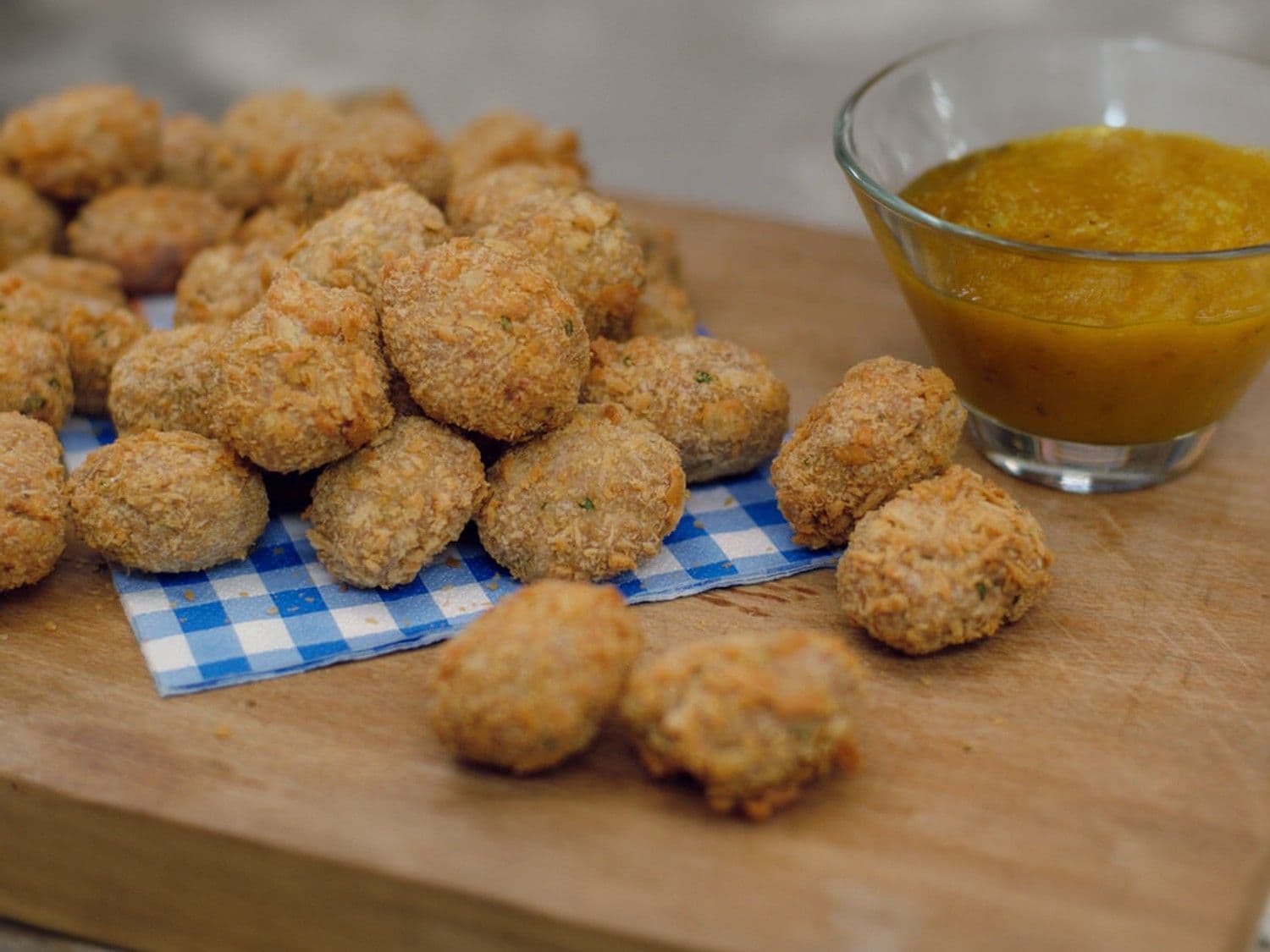 Chicken nuggets met appel-curryketchup