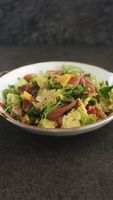 Salade met rauwe ham en meloensalsa (thumbnail)