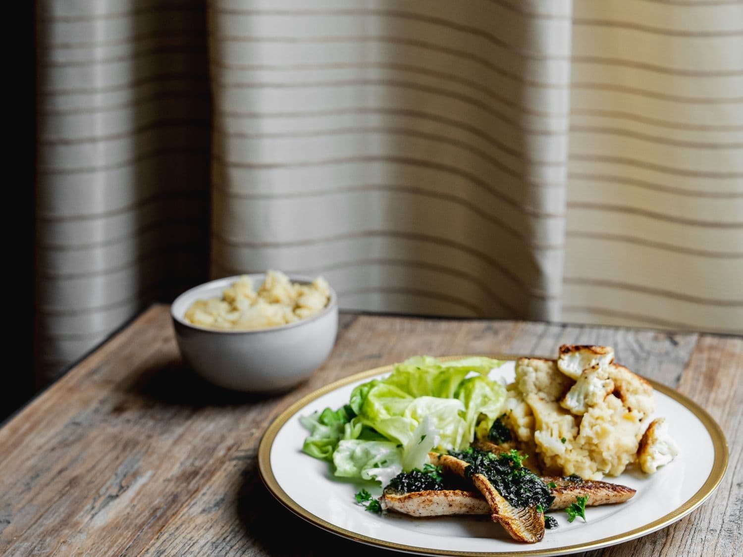 Pieterman meunière met bloemkool en vinaigrette salée