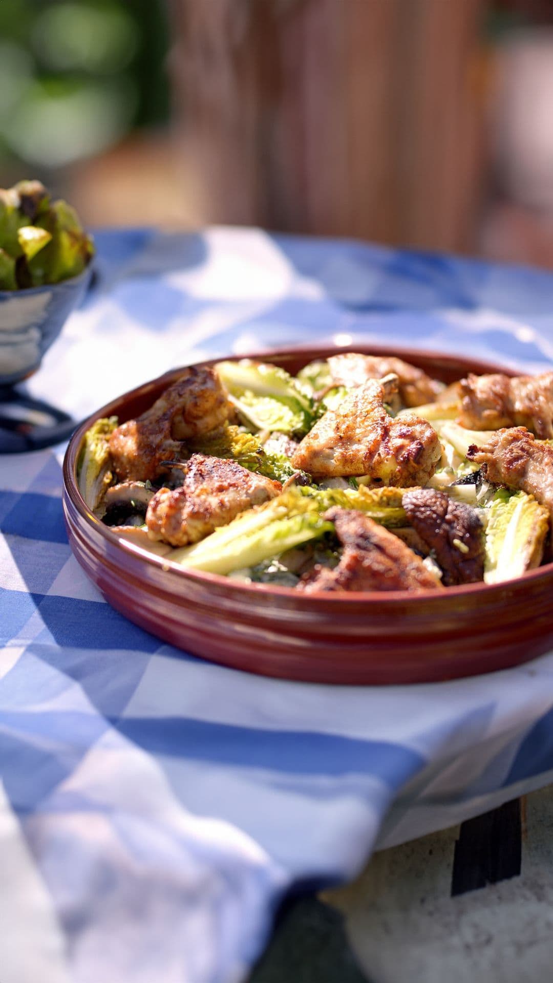 Kippenvleugels met penne en portobello's