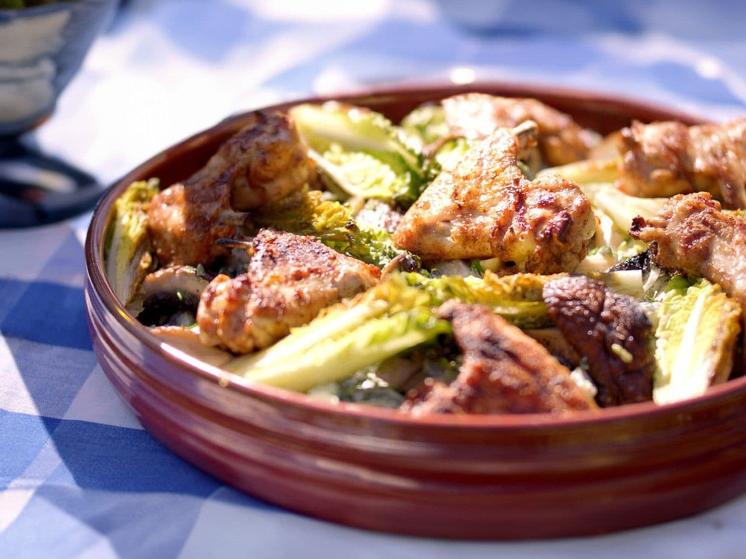 Kippenvleugels met penne en portobello's
