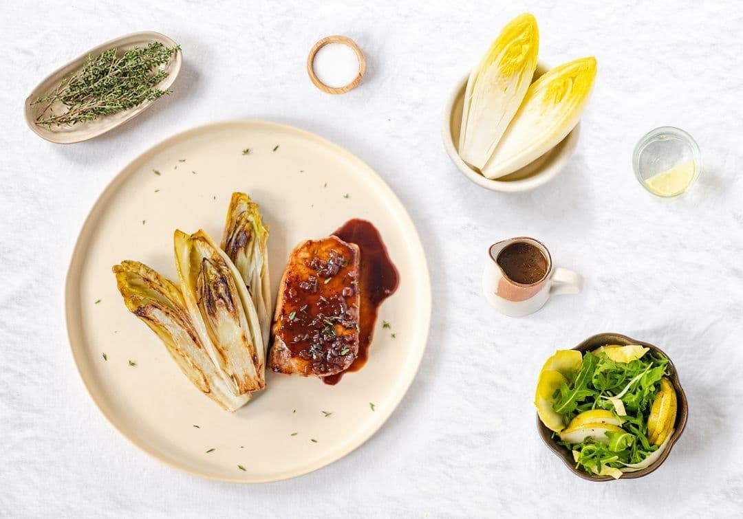 Varkensmignonnette met witloof en luikse saus