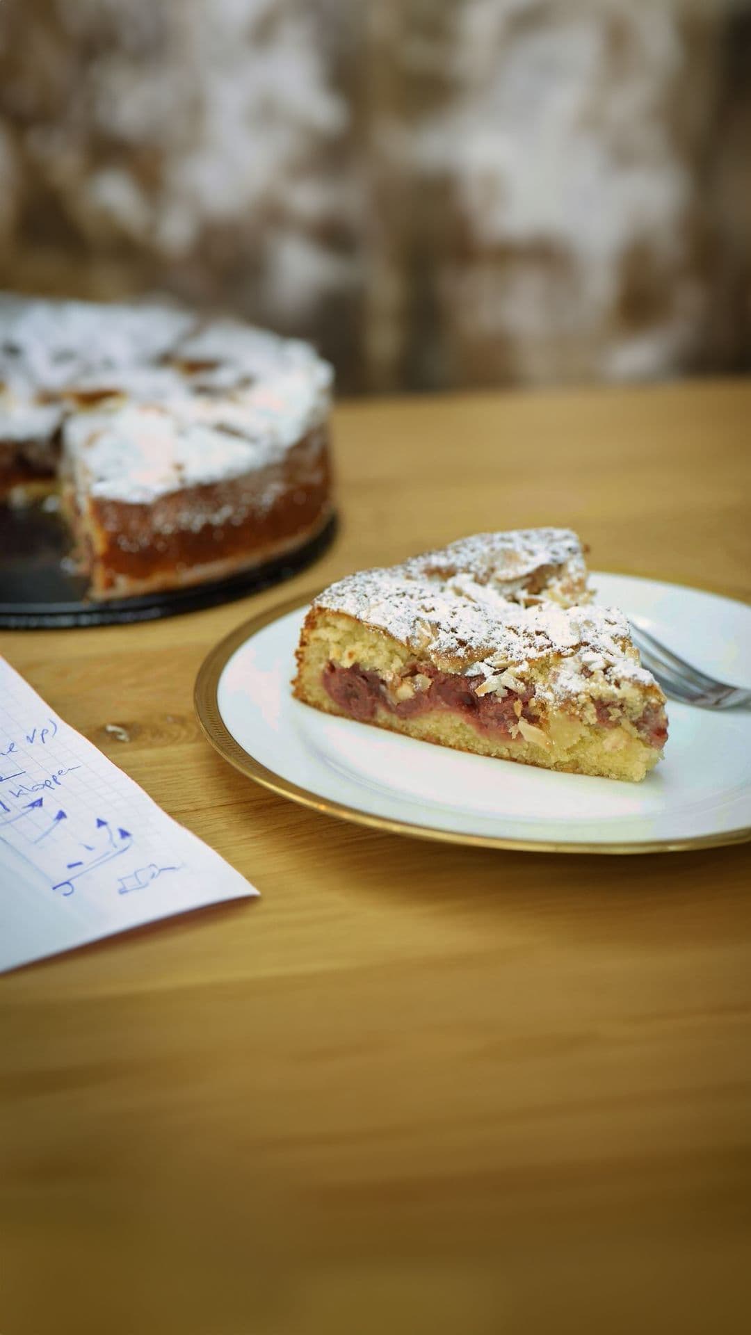 Polentataart met noordkrieken en amandel