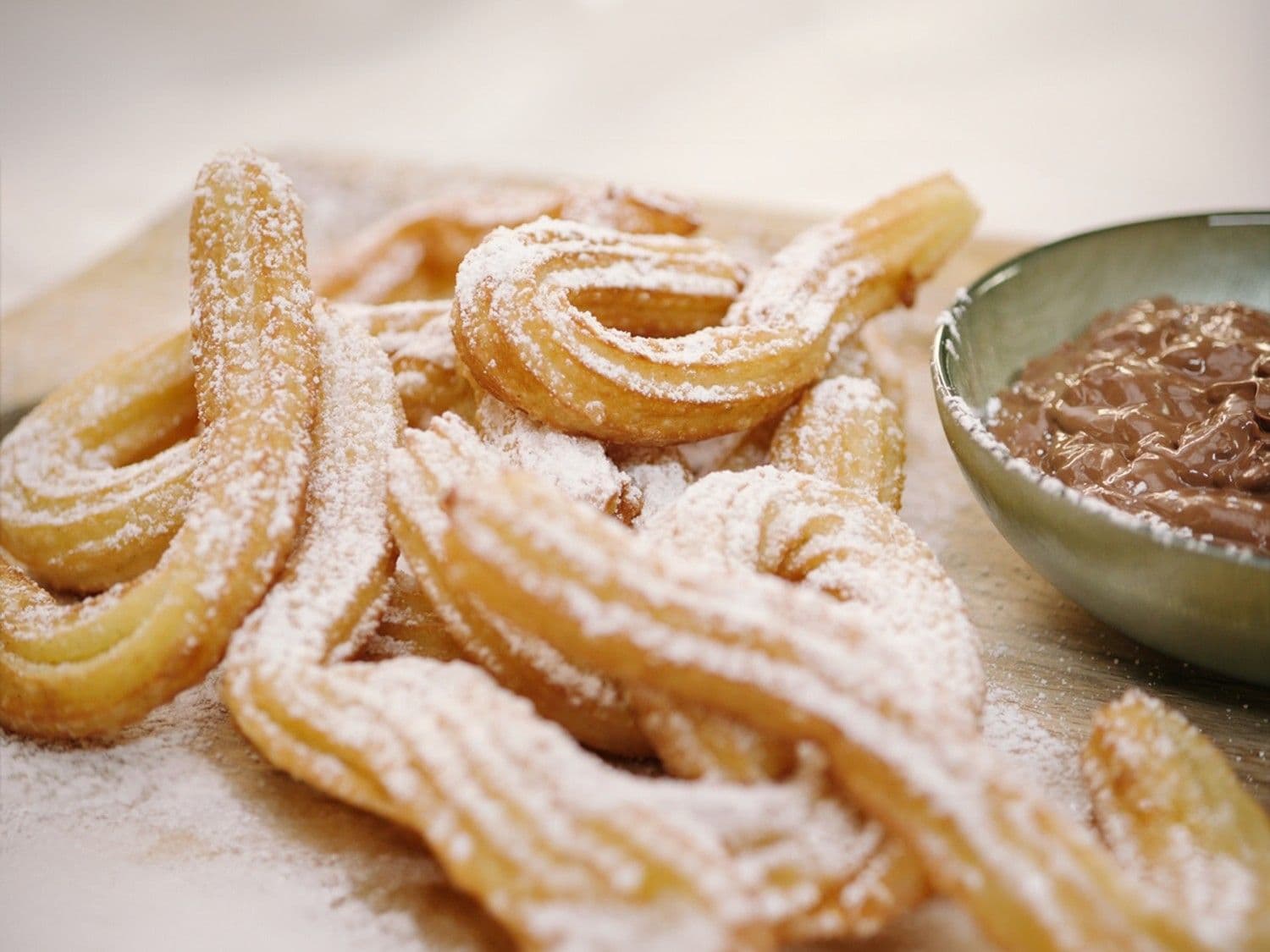Churros met gepimpte hazelnootpasta