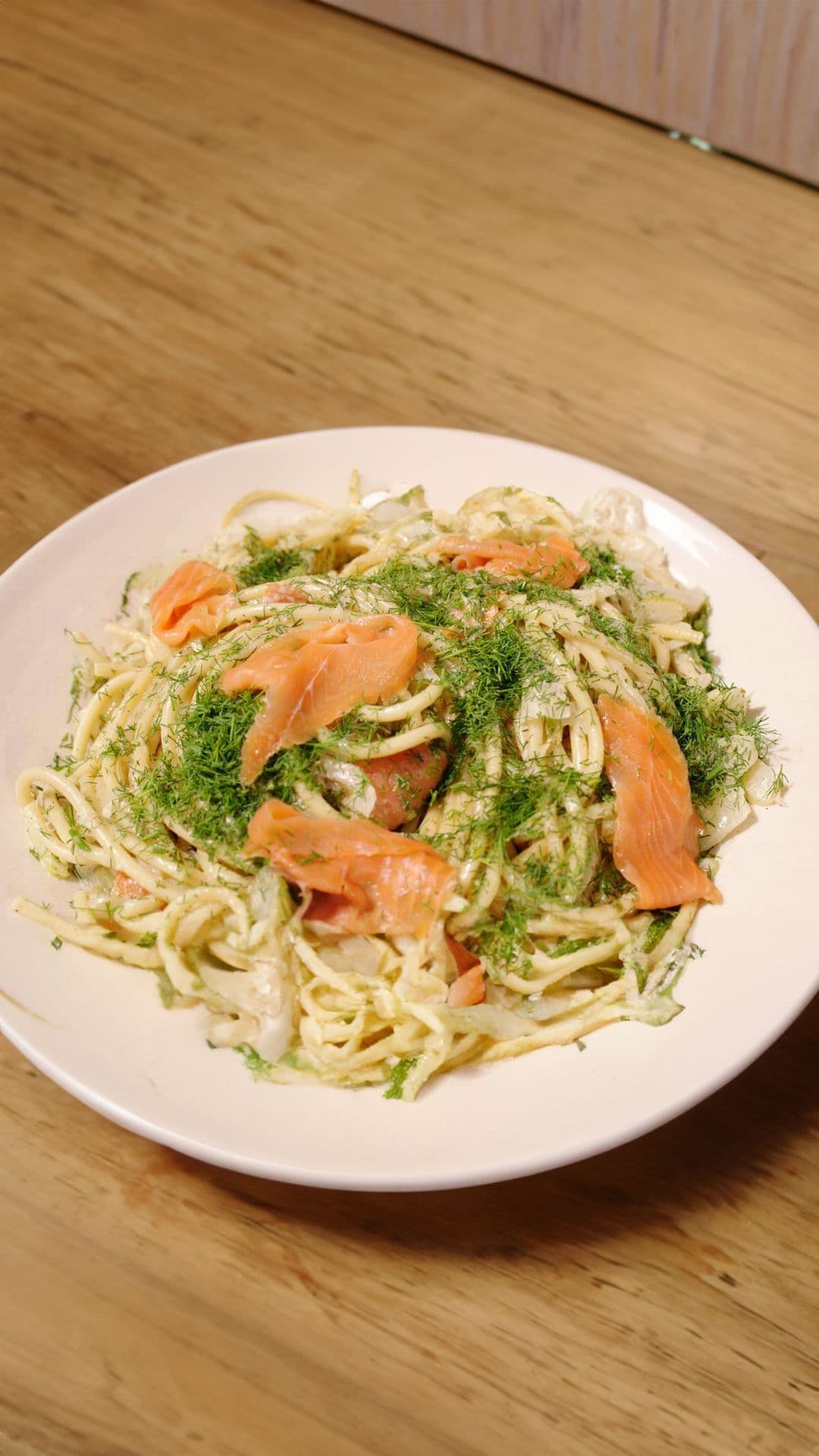 Pasta met gerookte zalm, venkel en kruidenkaas