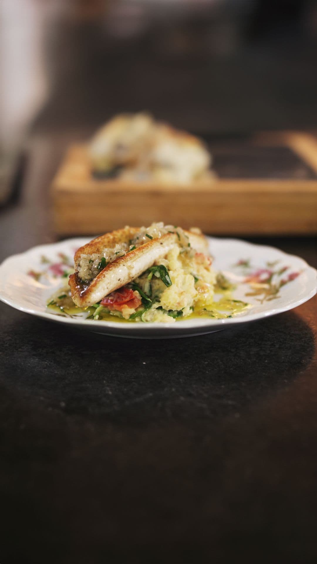 Pieterman met geplette aardappel en sjalottenvinaigrette