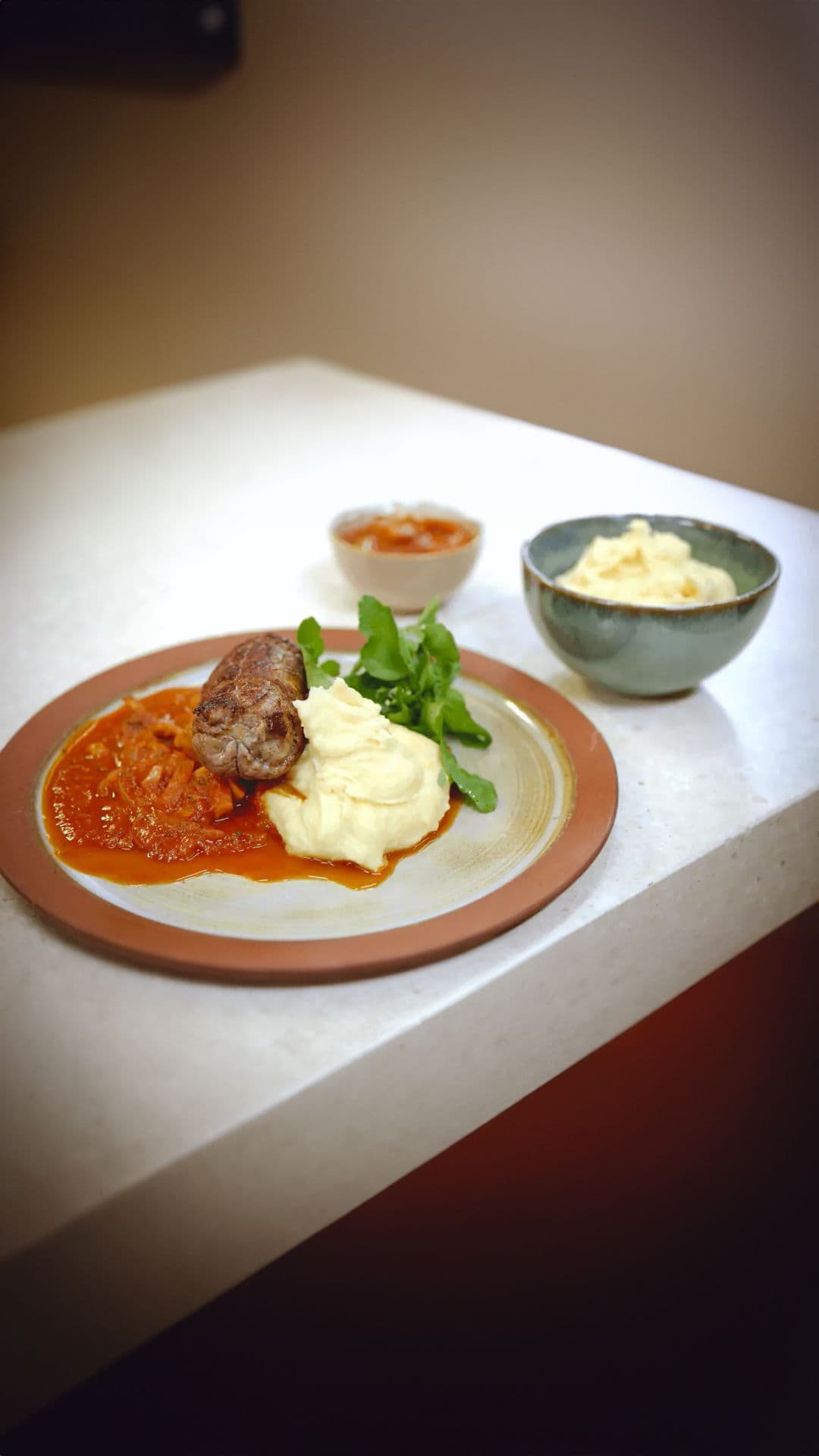 Blinde vinken à la grecque met aardappelpuree en waterkers