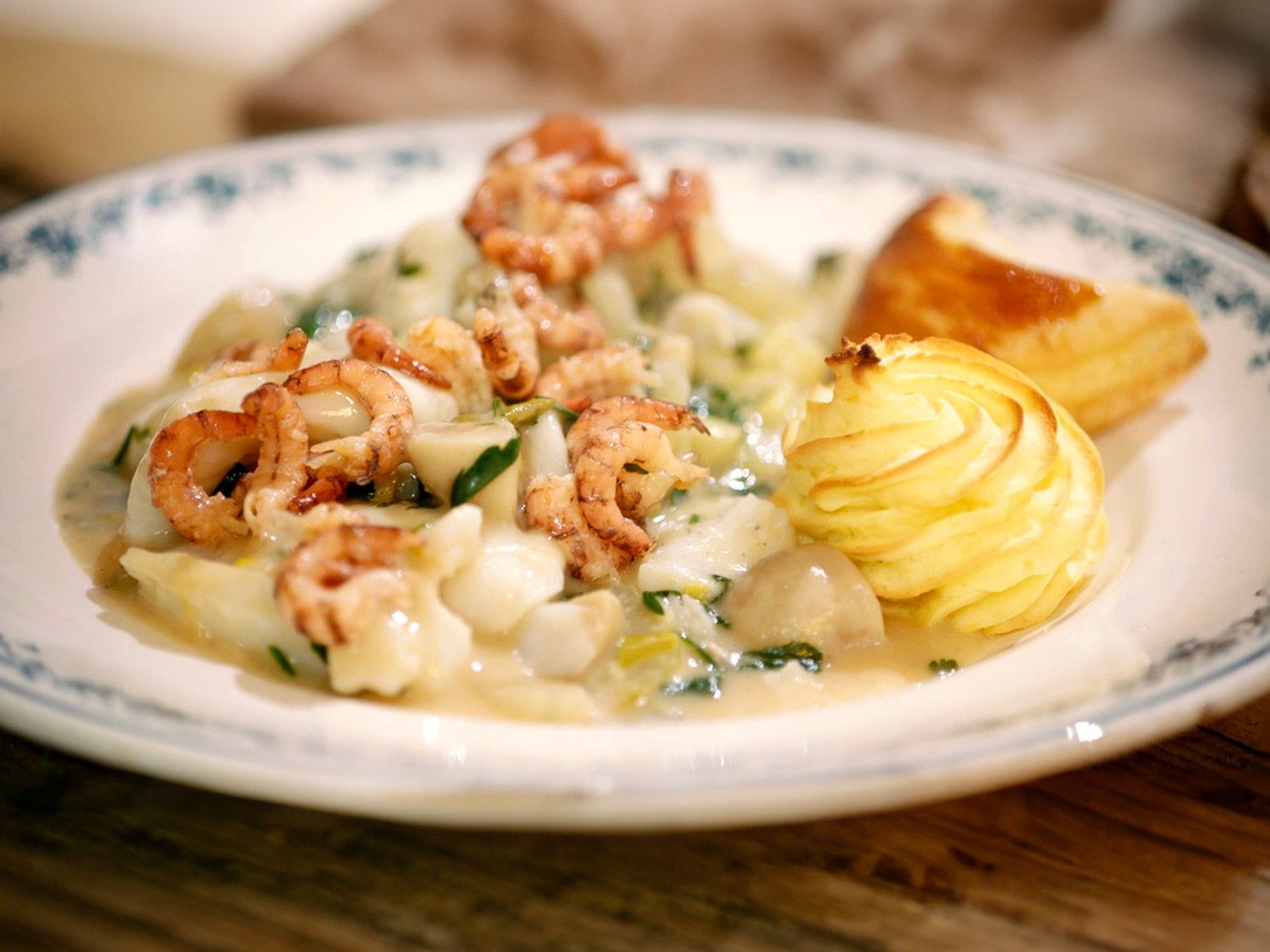 Vol-au-vent van noordzeevis met pommes duchesse