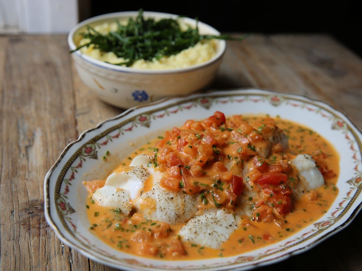 Kabeljauw met parmezaanpuree, zeekraal en beurre blanc met tomaat