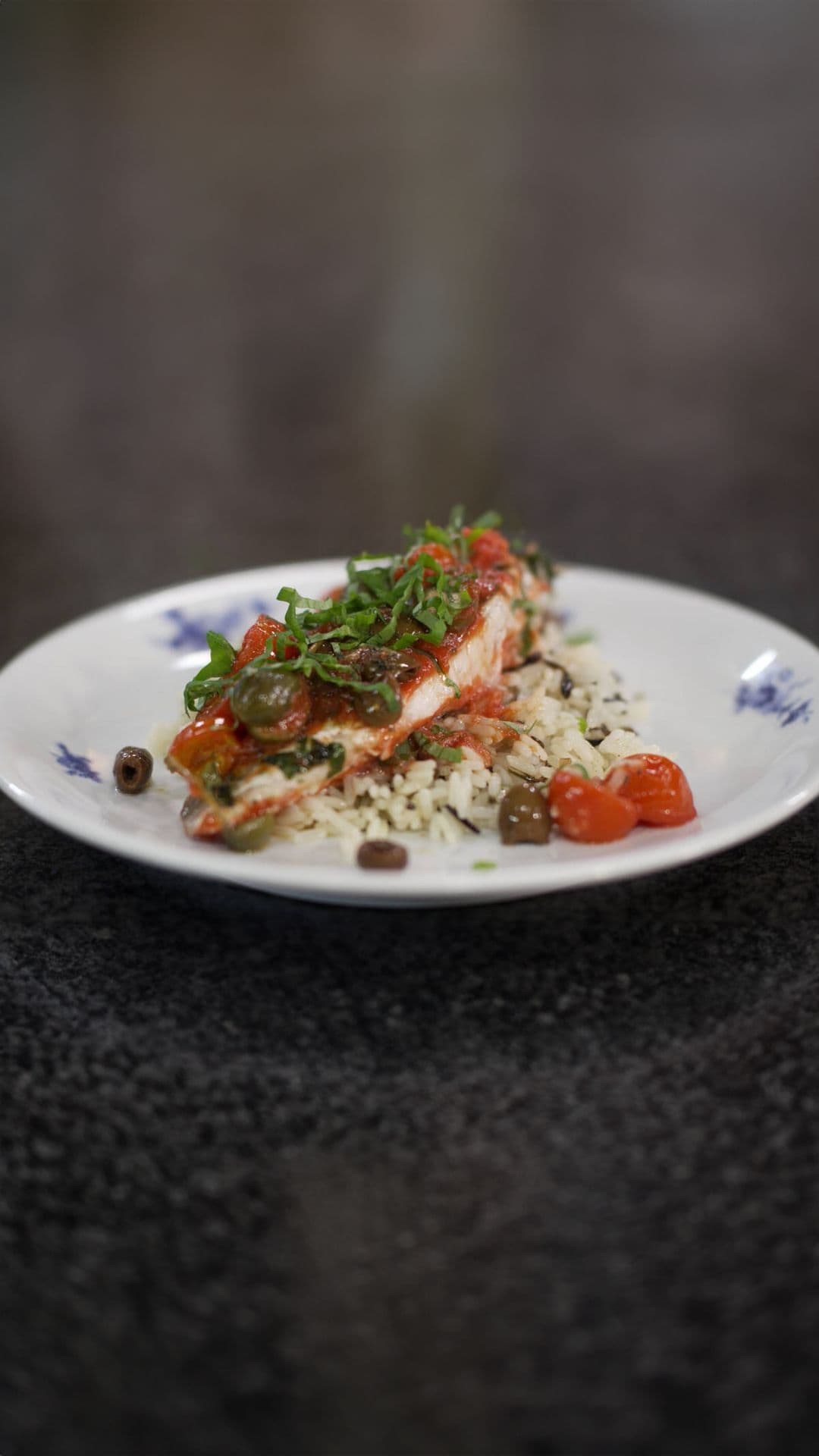 Rode poon uit de oven met wilde rijst